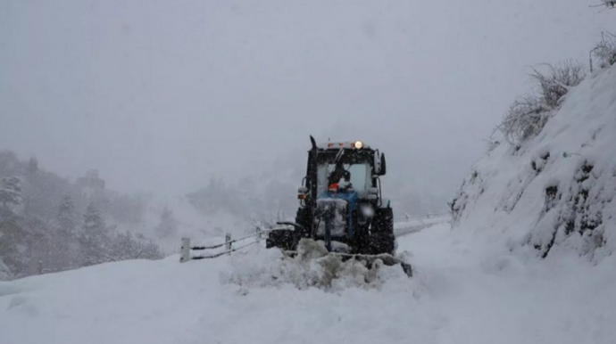 Gürcüstan Ermənistan və Türkiyə istiqamətində yolları bağladı