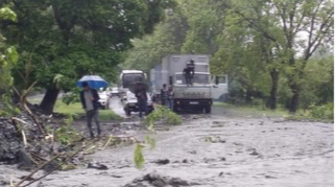 Села Загаталы затоплены, перекрыта магистраль   - ФОТО