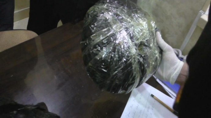 Mingəçevirdə avtomat silah gəzdirən və narkokuryerlik edən şəxslər saxlanılıb - FOTO 