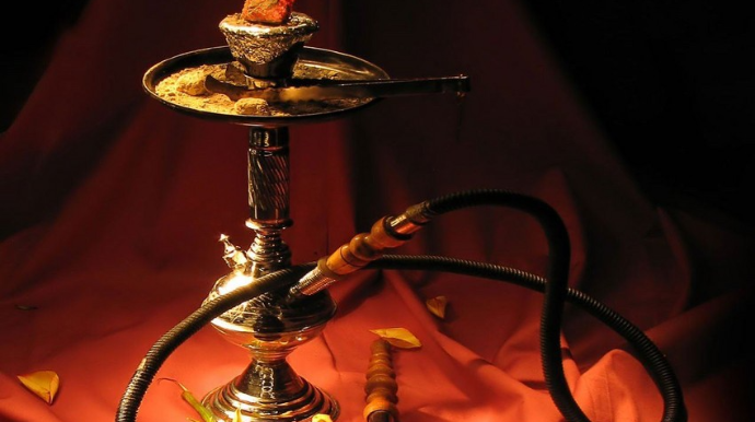 Bakıda müştəriyə qəlyan verən kafe sahibi həbs edildi  - FOTO