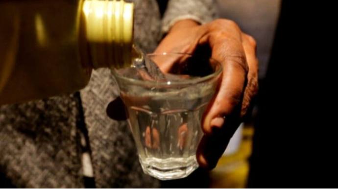 Alkoqoldan 23 nəfər zəhərlənib öldü 