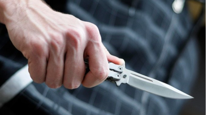 Sabunçuda küçə davası  : 28 yaşlı gənc tanımadığı şəxs tərəfindən bıçaqlandı