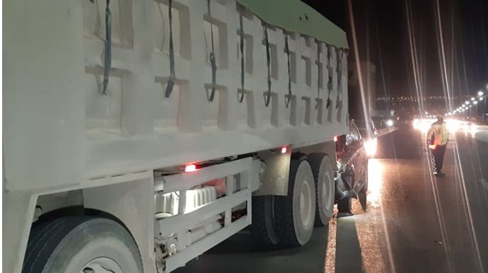 Ucarda yük maşını piyadanı vurub öldürdü
