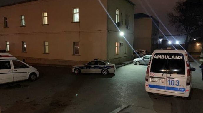 В Баку молодого человека сбила машина, водитель скрылся с места ДТП
