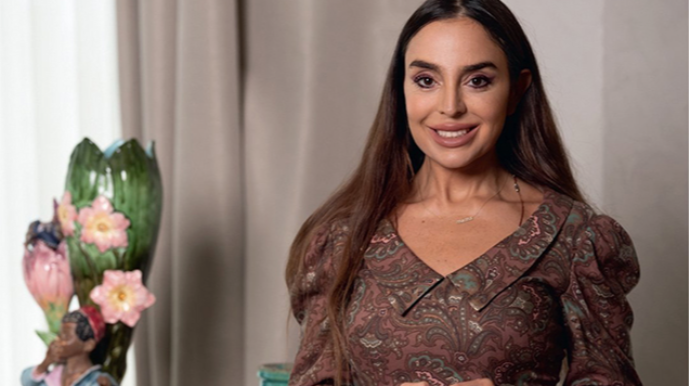 Leyla Əliyeva Nüsrət Kəsəmənlinin şeirini səsləndirdi - VİDEO