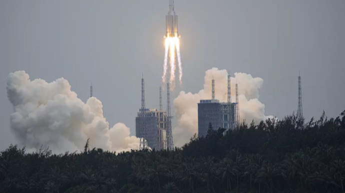 В Китае разрабатывают возвращаемую ракету и корабль для отправки туристов на орбиту