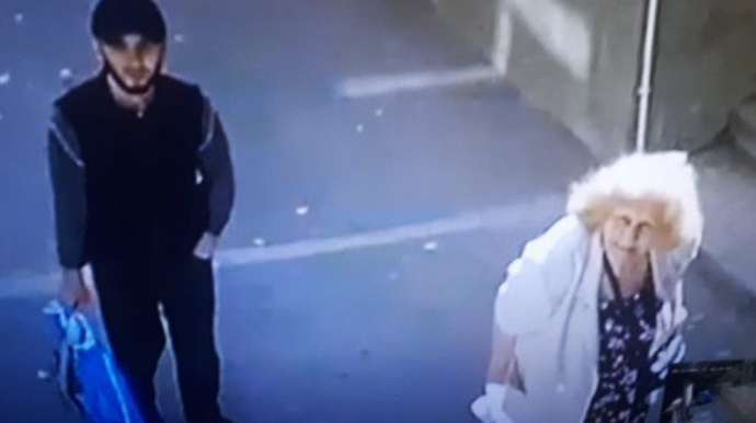 Bakıda insafsız oğurluq: Yaşlı qadının çörəyini yeyib, pulunu oğurladı