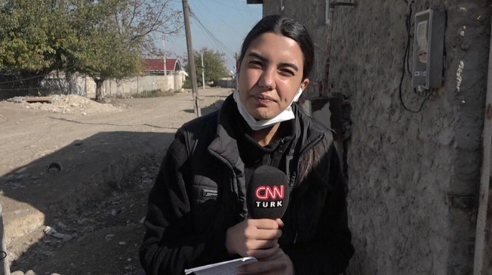 Освещавшая Карабахские события турецкая журналистка заразилась коронавирусом