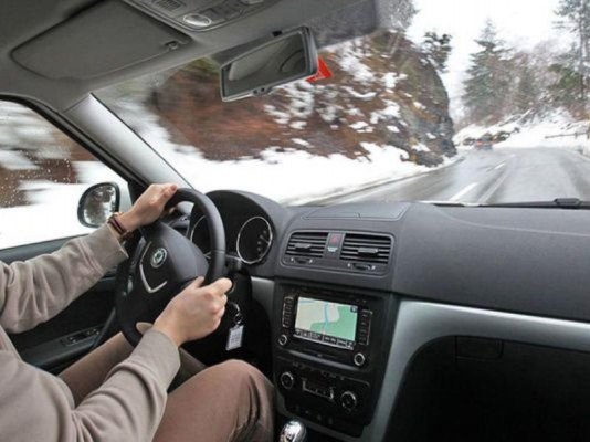 Sürücülərin "ayağına gedib" fərqlənmə nişanları verəcəklər