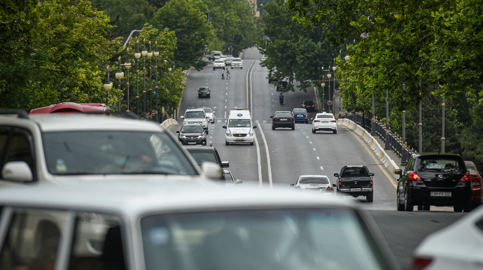 Bu maşınların arxasınca sürməyə və yol verməməyə görə cərimə oluna bilərsiniz 