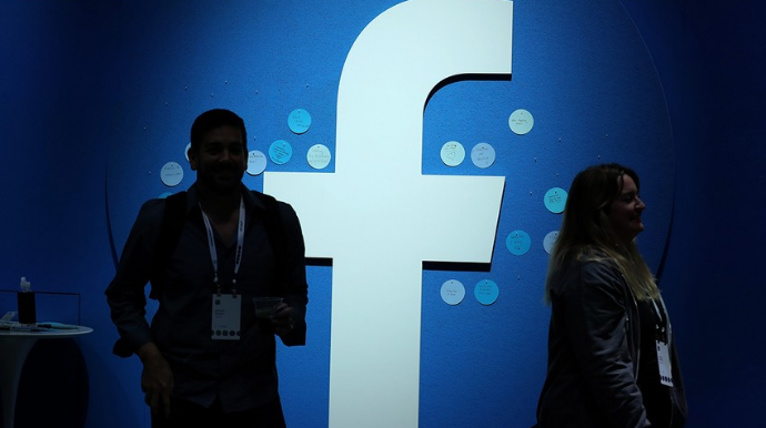 Facebook  уволит несколько десятков подрядчиков по выбору алгоритма