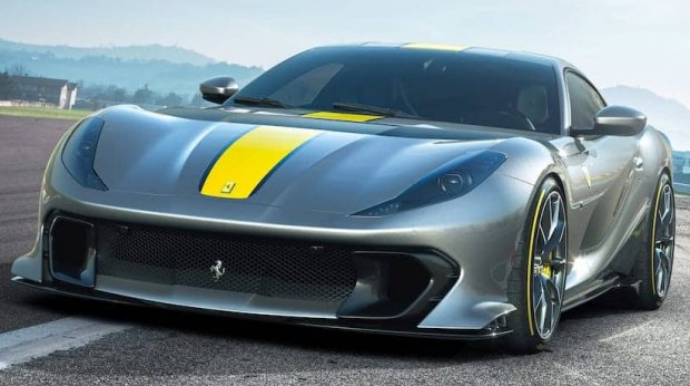 "Ferrari" xüsusi istehsal etdiyi modeli təqdim edib - FOTO