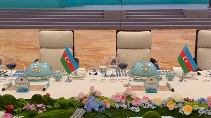 Ziyafətdə Prezident və xanımı üçün ayrılan masa - FOTO - VİDEO
