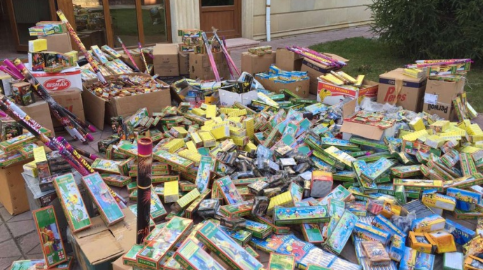 Göyçayda mağazada pirotexniki vasitələr satan şəxs müəyyəb edilib