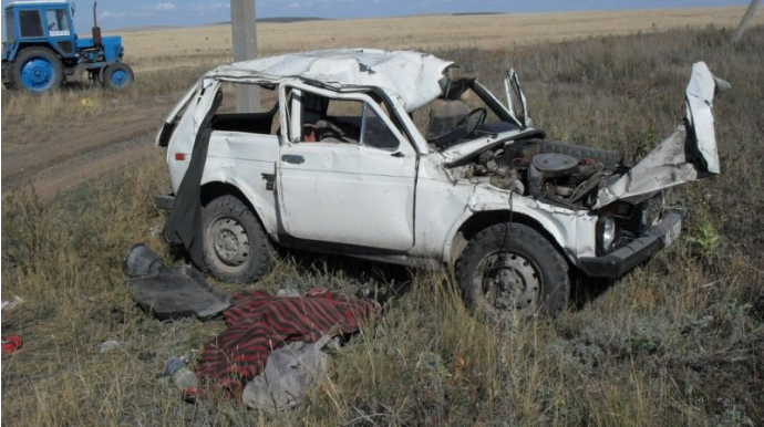 Ağstafada yol qəzasında sürücü xəsarət alıb