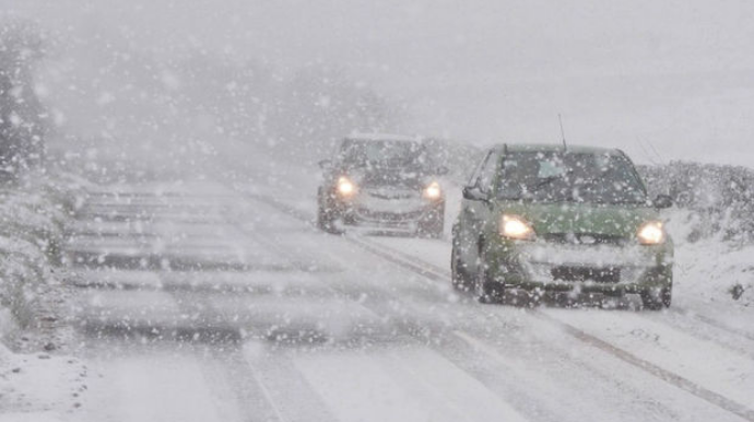 Bəzi yollarda buzlaşma var - AÇIQLAMA 