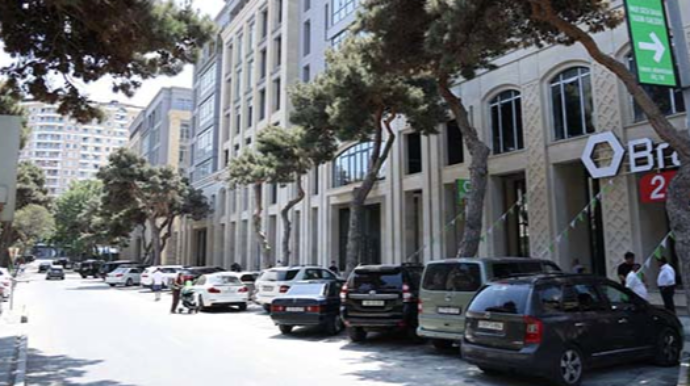 “Montin”dəki qanunsuz parkinqdən - Fotolar