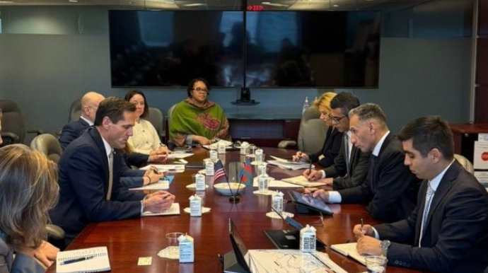 Nazir Rəşad Nəbiyev Daniel Edvards ilə görüşdü