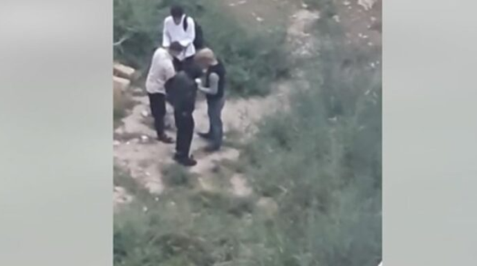 Bakıda məktəbin yaxınlığında narkotik satışına görə bir nəfər tutulub   - FOTO