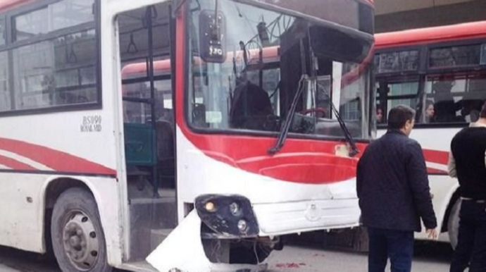 Abşeronda avtobus piyadanı vuraraq öldürüb 