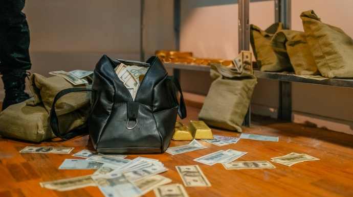 Xaçmazda evdən 96 min manatlıq oğurluq edilib