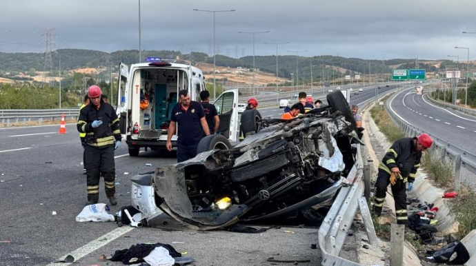 Türkiyədə dəhşətli yol qəzası, ölənlər var 