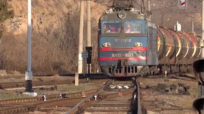 “Sülh indi realdır” yazıb həmin qatarın görüntülərini paylaşdı  - VİDEO