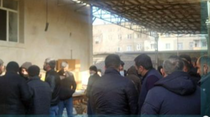 Bakıda beş nəfərin meyitinin aşkar olunduğu evdən görüntülər  - FOTO