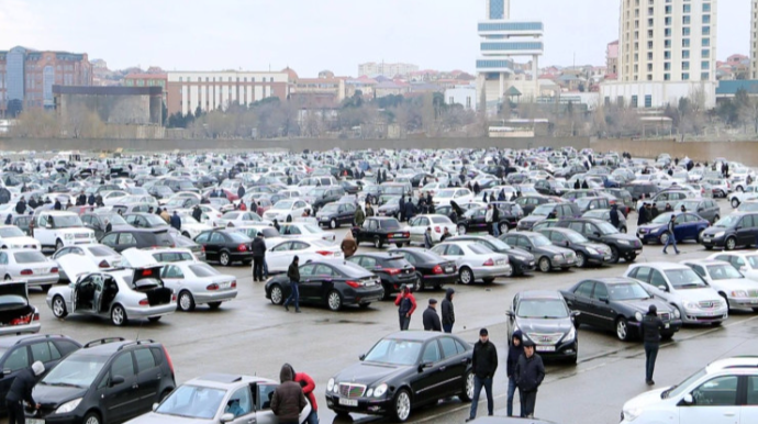 Maşın bazarında BÖYÜK FIRILDAQ:  23 nəfərlik dəstə yaxaladılar