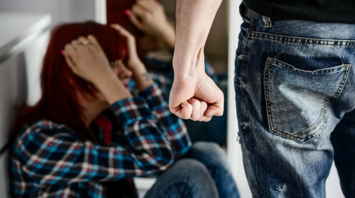 Bakıda 32 yaşlı kişi keçmiş həyat yoldaşını döydü – CƏZALANDIRILDI 