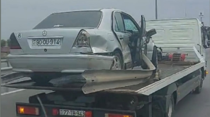 Təhlükəsizlik üçün quraşdırılan dəmir və beton sədlər təhlükə mənbəyinə çevrilib – VİDEO 