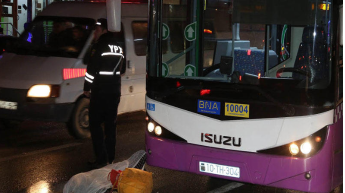 Bakıda avtobus piyadanı vuraraq öldürüb 