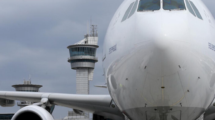 Fırtına ABŞ-də iki mindən çox aviareysə mane olub 