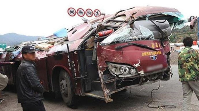 Çində yol qəzasında 11 nəfər ölüb 