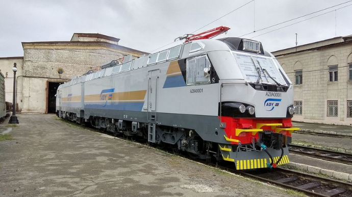 Azərbaycanda “Alstom”un ilk 7 elektrikli yük lokomotivi istismara verilib