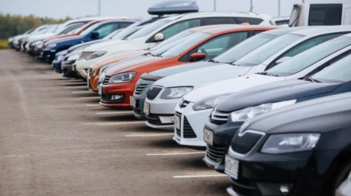 Dövlət qurumu 32 avtomobilin servisinə 5,4 milyon manat ayırdı 