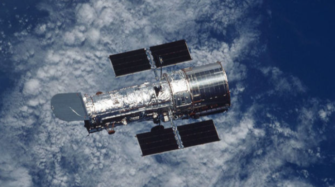 Hubble показал яркое изображение звезды в созвездии Тельца   - ФОТО