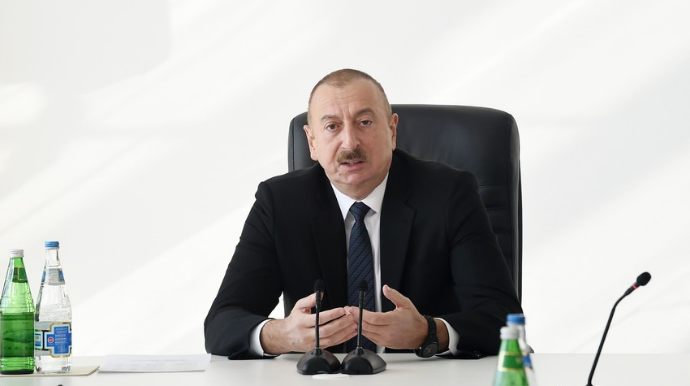 İlham Əliyev:  “İranda Azərbaycan dili ədəbi komponentini itirir, məişət dilinə çevrilir”