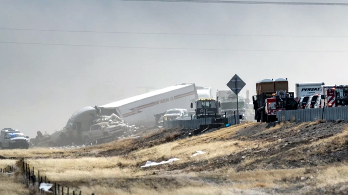 Qum fırtınası zəncirvari yol qəzasına səbəb oldu - 4 ölü, 29 yaralı 