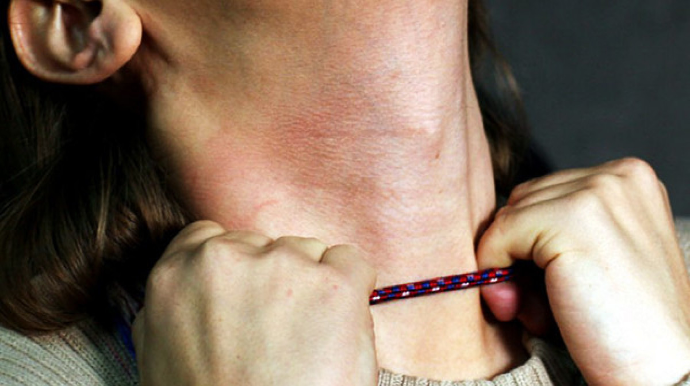 Bakıda qadını naqillə boğaraq öldürən şəxsin məhkəməsi başlayır