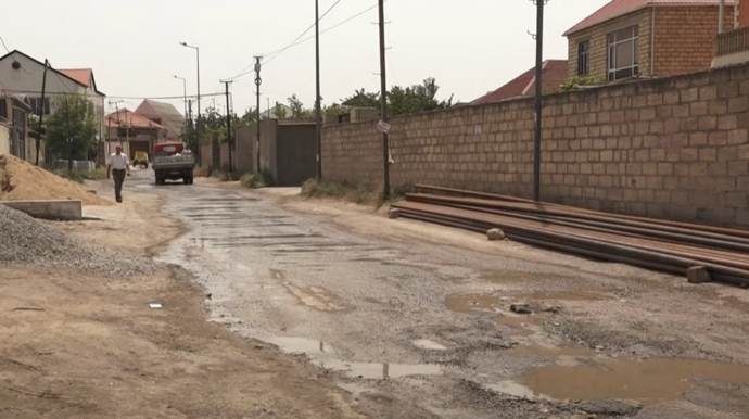 Sakinləri boğaza yığan problemlər: "Heç kim həyətində oturub çörək yeyə bilmir" - VİDEO