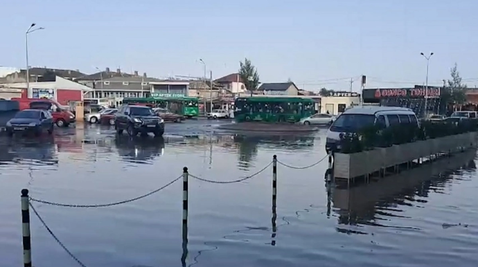 Проливные дожди затопили ряд территорий в Азербайджане - ВИДЕО