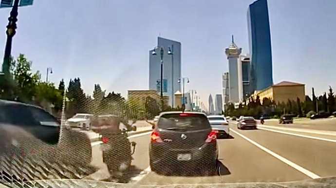 “Nissan” sürücüsündən nümunəvi davranış - Son anda faciənin qarşısını aldı   - VİDEO