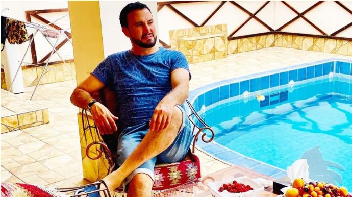 Nadir Qafarzadə haqqındakı statusa söyüşlə cavab verdi