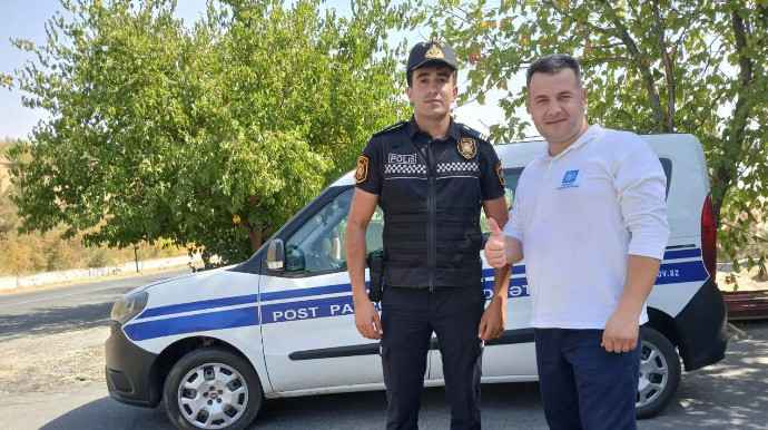 Tibb personalı çətin vəziyyətdə qaldı; köməyə polis yetişdi - FOTOLAR 