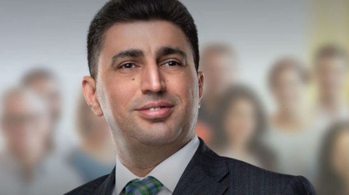 Azərbaycanda deputat mandatından imtina etdi 