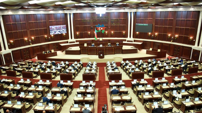 “Media haqqında”  yeni qanun qəbul edilib