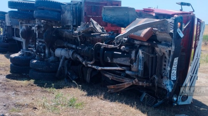 Kürdəmirdə “KamAZ” aşdı - ÖLƏN var 