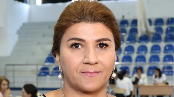 Əməkdar müəllimin ölkədən çıxışına "STOP" qoyuldu - FOTO