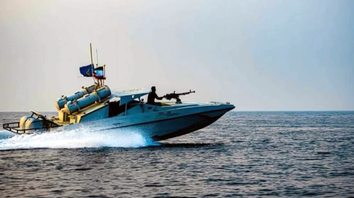 Pakistan sahillərində mühafizə katerinə hücum edilib, ölənlər var 